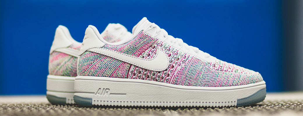 10 красивых женских Nike