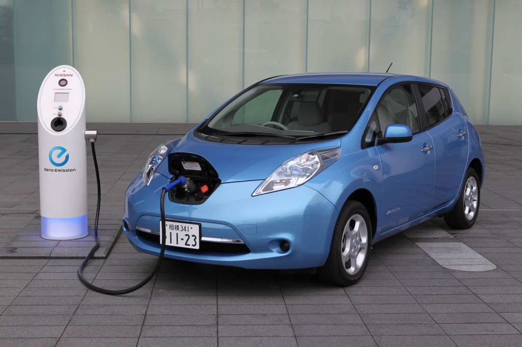201104181154_nissan_leaf