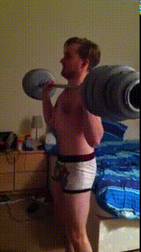Смешные люди в спортзале