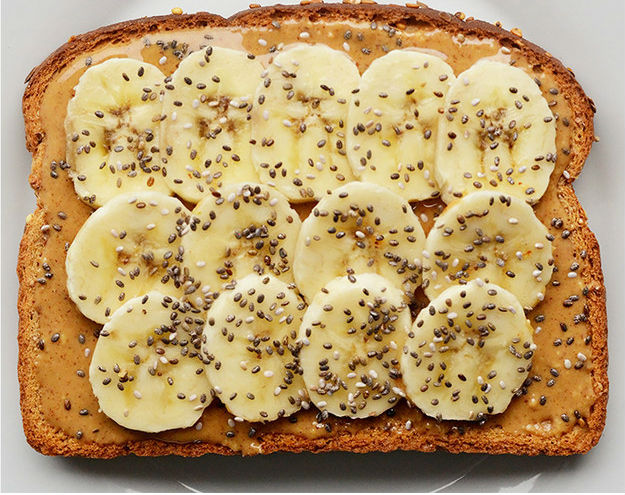 бутер с бананом и чиа