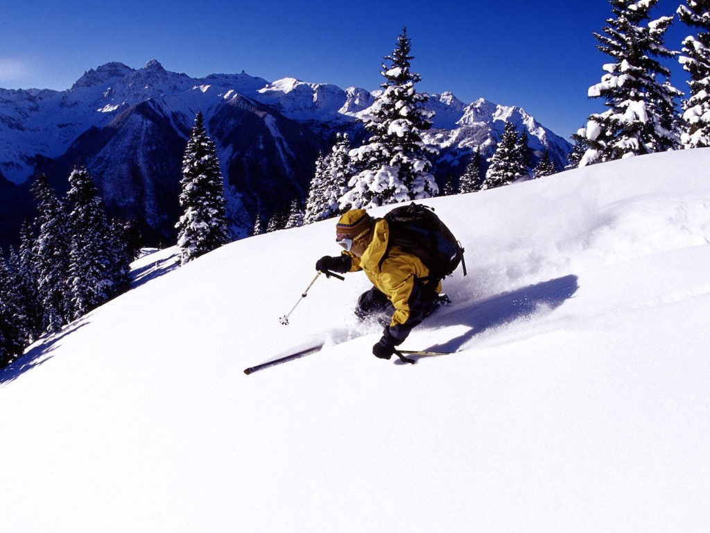 apple-sport-desktop-ski-in-colorado