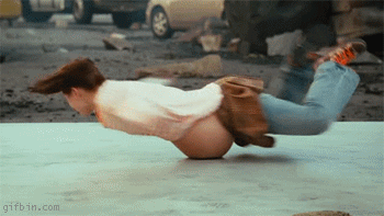 1234798512_pregnant_woman_break_dancing