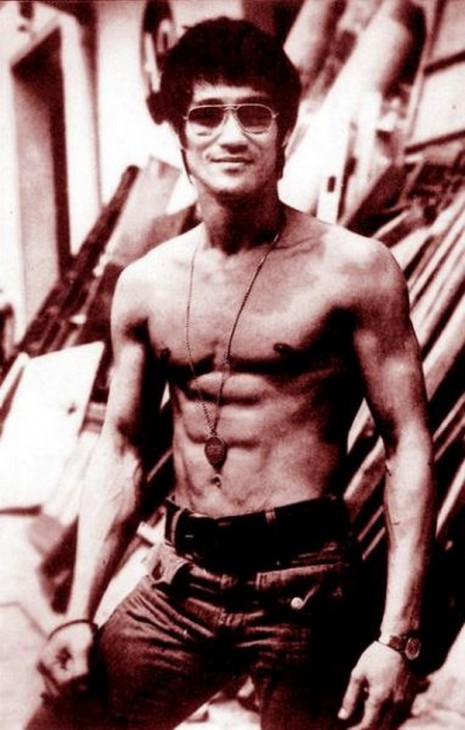 Bruce_Lee_12-465x730
