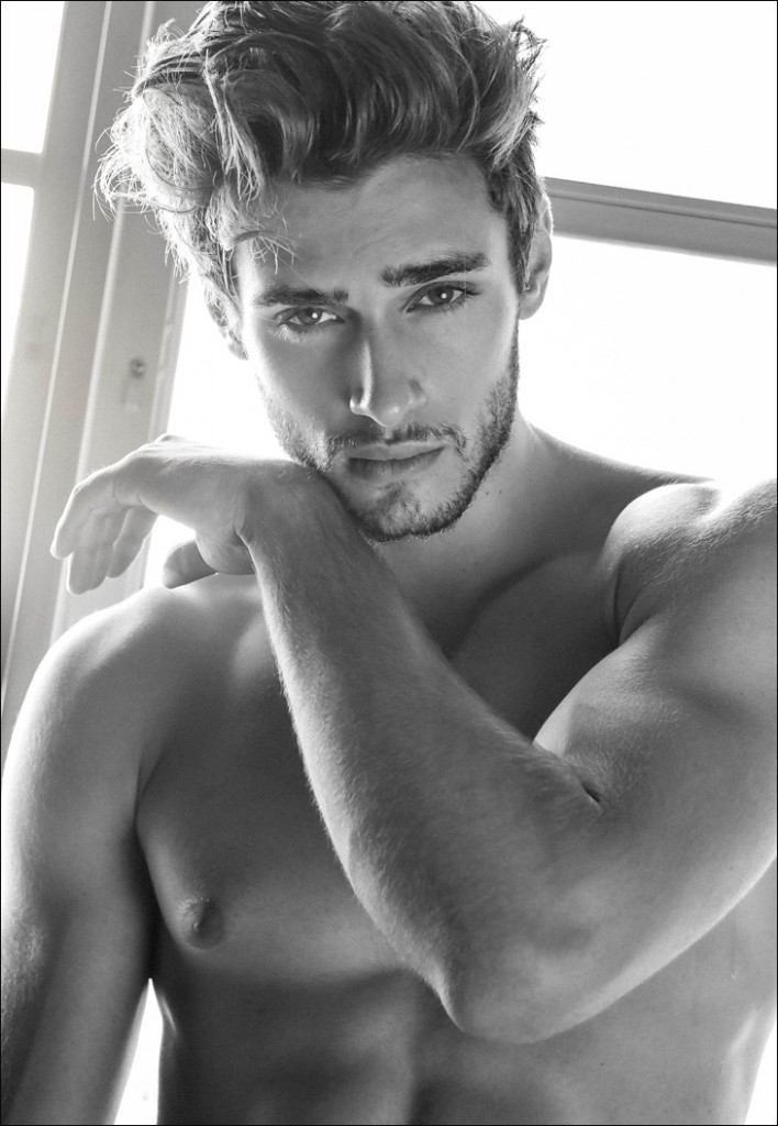 Daniel-Bederov-Jake-Senfeld-Male-Model-Scene-02