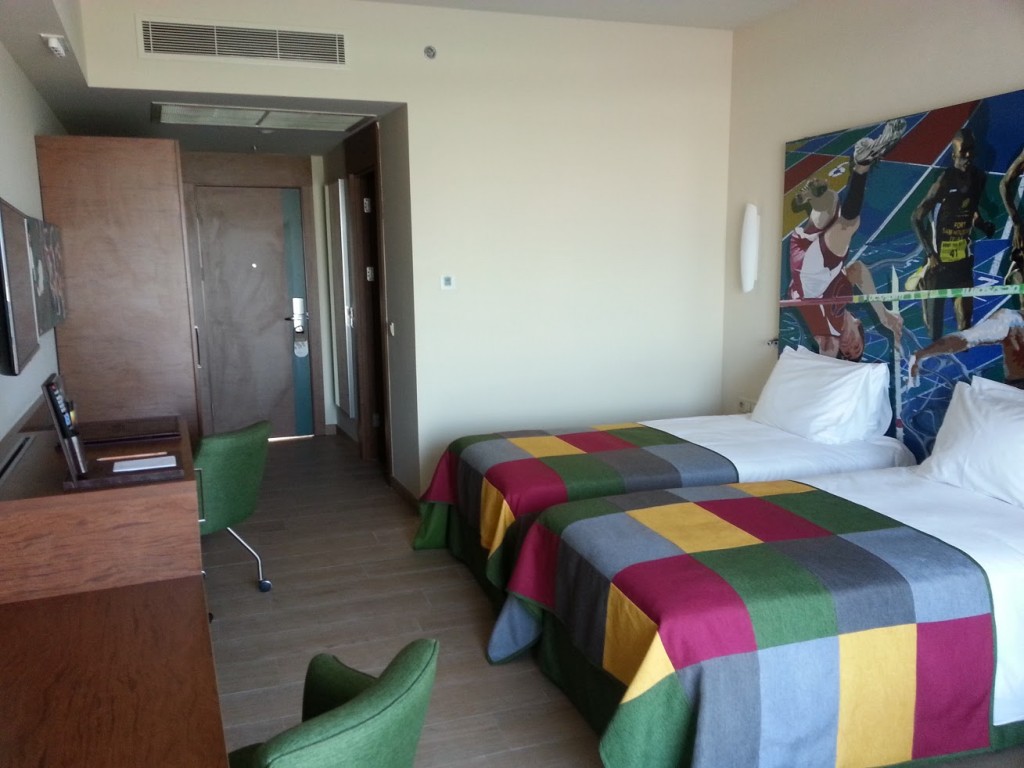 Фотография стандартного двухместного номера в Gloria Sports Resort.