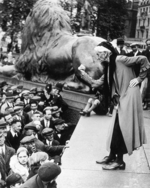 42 Британская суфражистка Шарлотта Деспард в 88 лет, Лондон, 1933 год