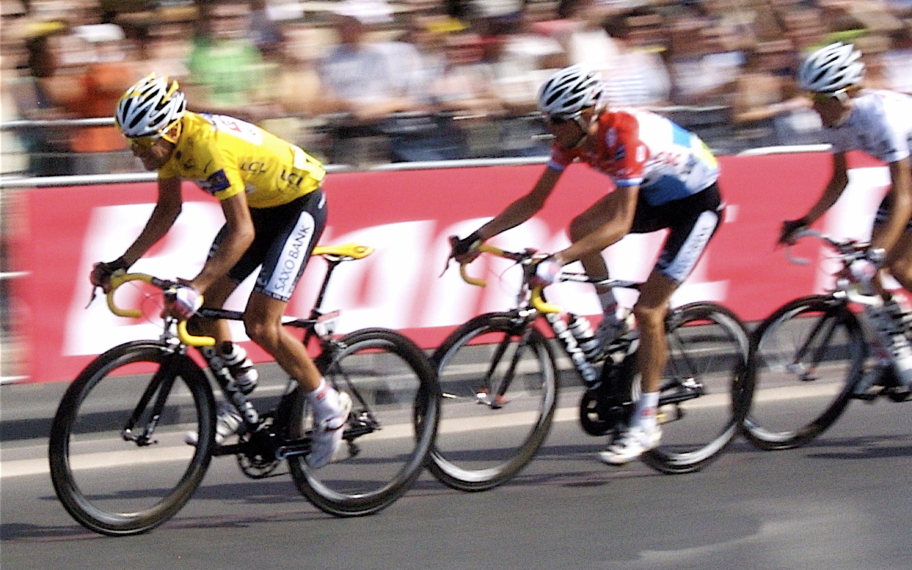 19_doping_Paris_-_Tour_de_France_2008_Winner_-_Carlos_Sastre_-_Maillot_Jaune