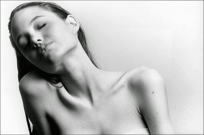 Angelina Jolie as a Teenage Model (1)