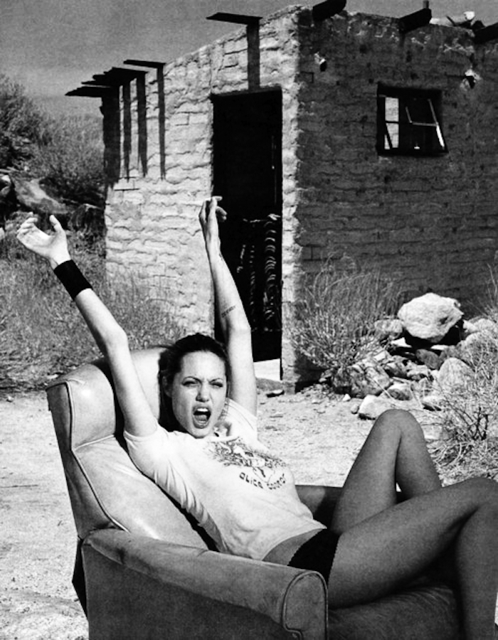 angelina-jolie-awesome-black-and-white-cool-cute-Favim.com-446439