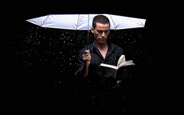 men reading zozhnik 22